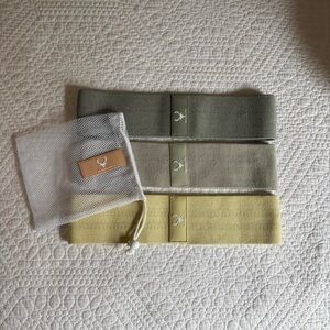 New Bucked Up Booty Bands Set x3 Earth Neutral Colors with case